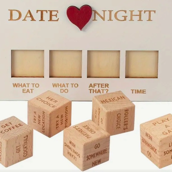 🎉HP🎉 NIP Date Night Dice - Couple’s Game With Pouch - Picture 2 of 3